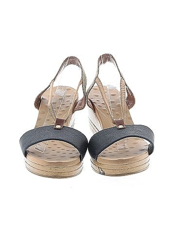 Malu Wedges (view 2)