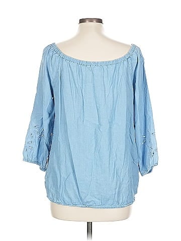 New York & Company 3/4 Sleeve Blouse (view 2)