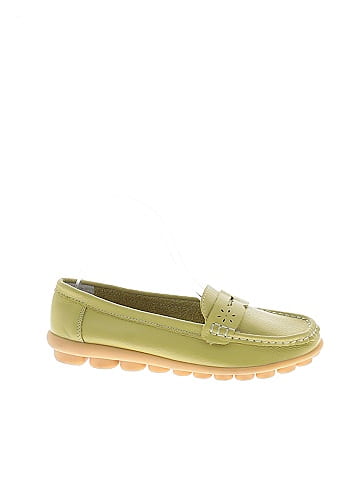 Unbranded Flats (view 1)