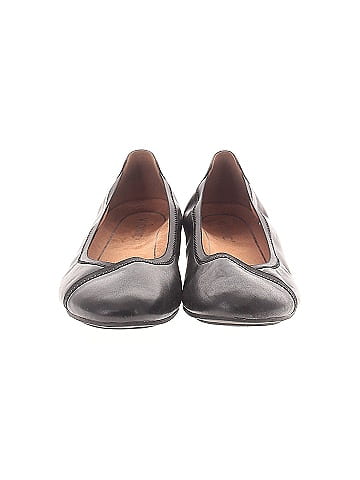 Vionic Flats (view 2)