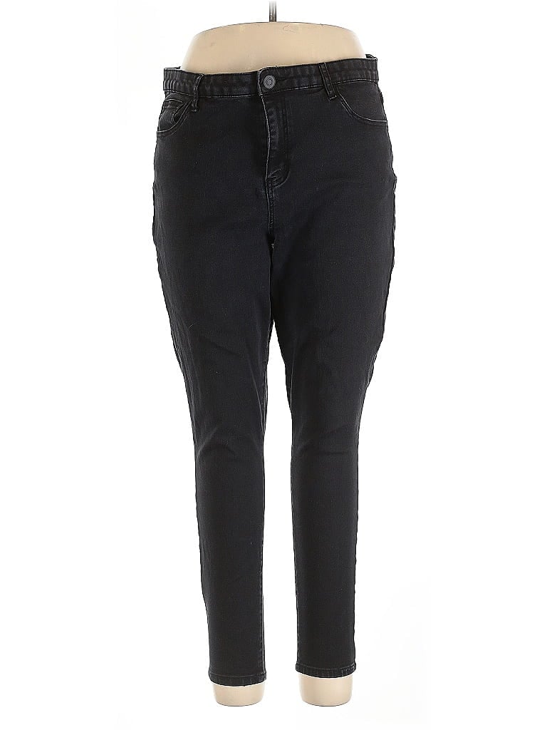Click to view more detailed imagery on our partner's website Pre-owned Eloquii Jeans In Black