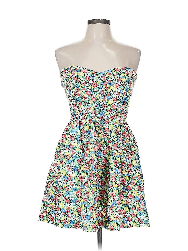 Click to view more detailed imagery on our partner's website Pre-owned Minkpink Tube Top Yellow Strapless Neckline Tops