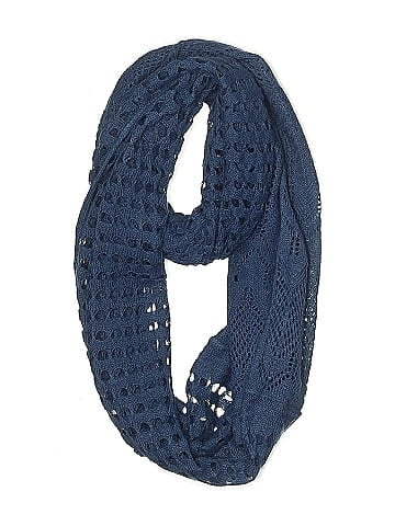 Modena Scarf (view 1)