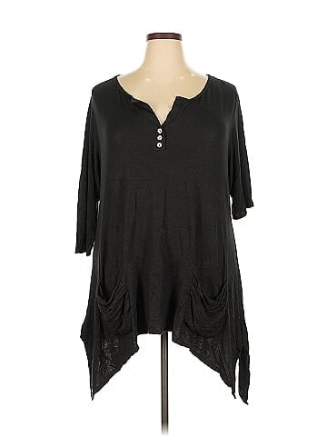 Kim & Cami 3/4 Sleeve Top (view 1)