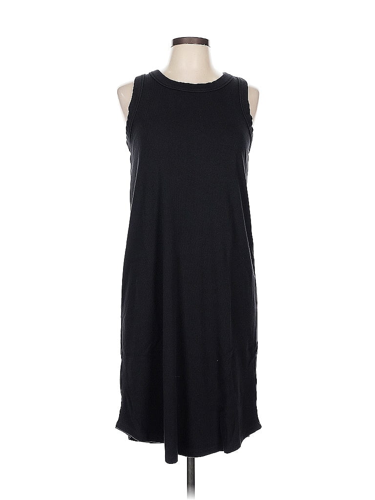 Click to view more detailed imagery on our partner's website Pre-owned Lands' End Casual Dress In Black