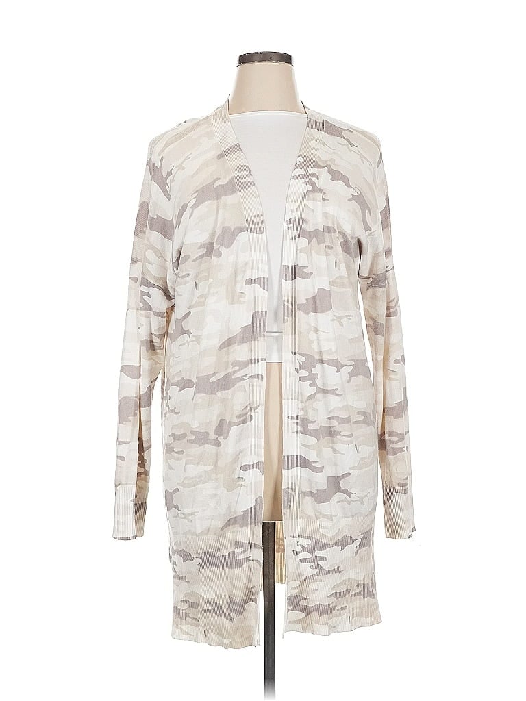 Click to view more detailed imagery on our partner's website Pre-owned Sanctuary Cardigan Sweater In White