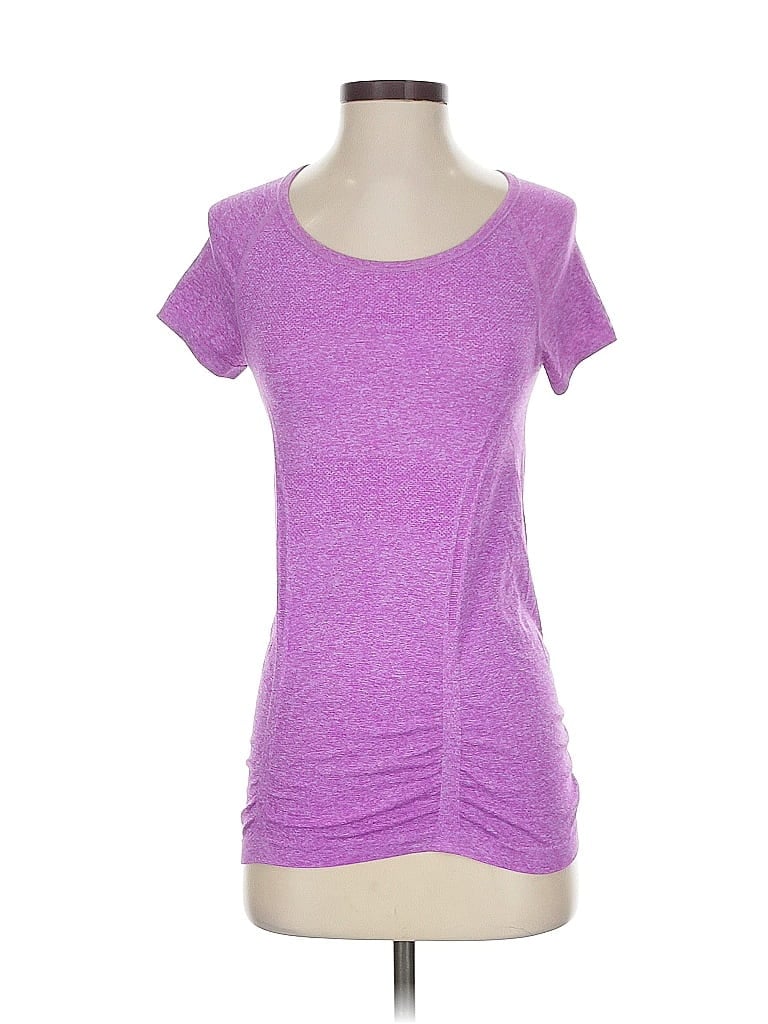 Click to view more detailed imagery on our partner's website Pre-owned Athleta Short Sleeve T-shirt In Purple