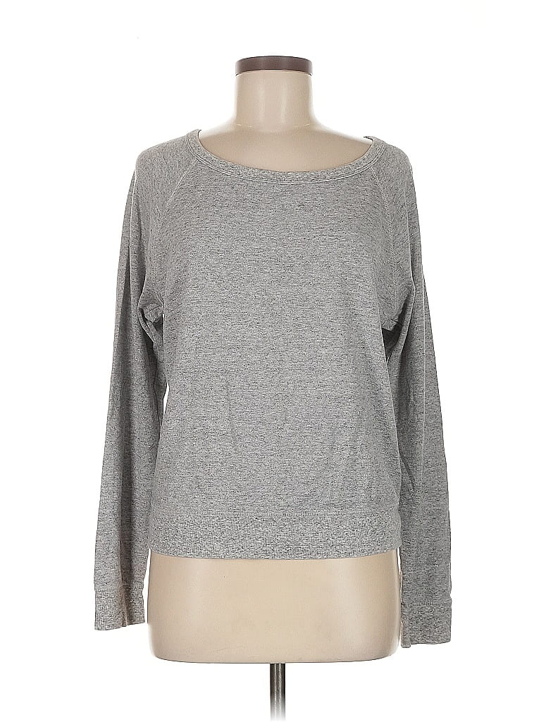 Click to view more detailed imagery on our partner's website Pre-owned Uniqlo Long Sleeve Top Gray Boatneck Tops