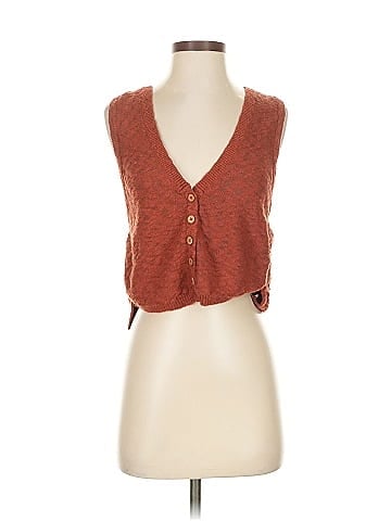 FP BEACH Sleeveless Button-Down Shirt (view 1)