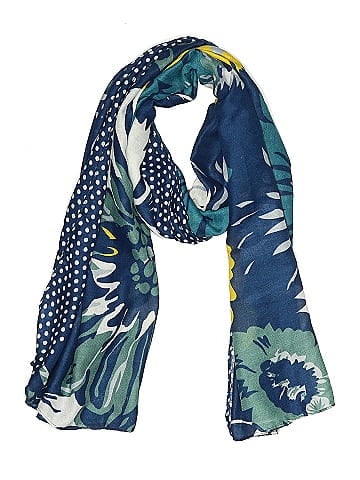 Modena Scarf (view 1)