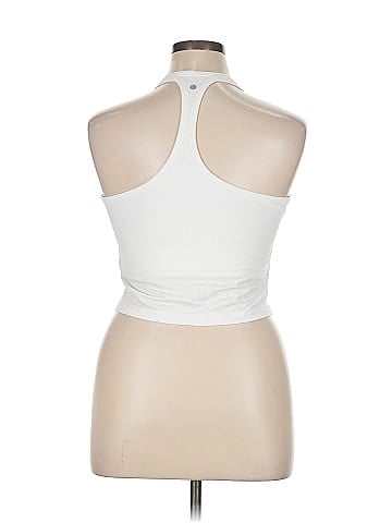 Yogalicious Sleeveless Top (view 2)