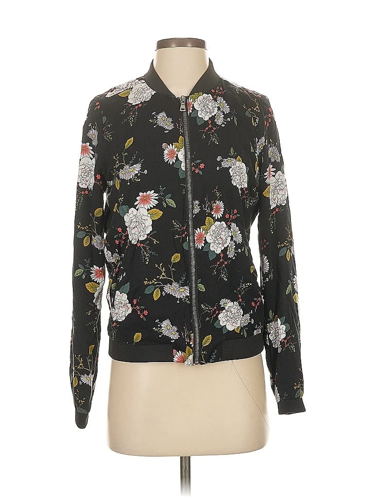 Click to view more detailed imagery on our partner's website Pre-owned New Look Jacket In Black