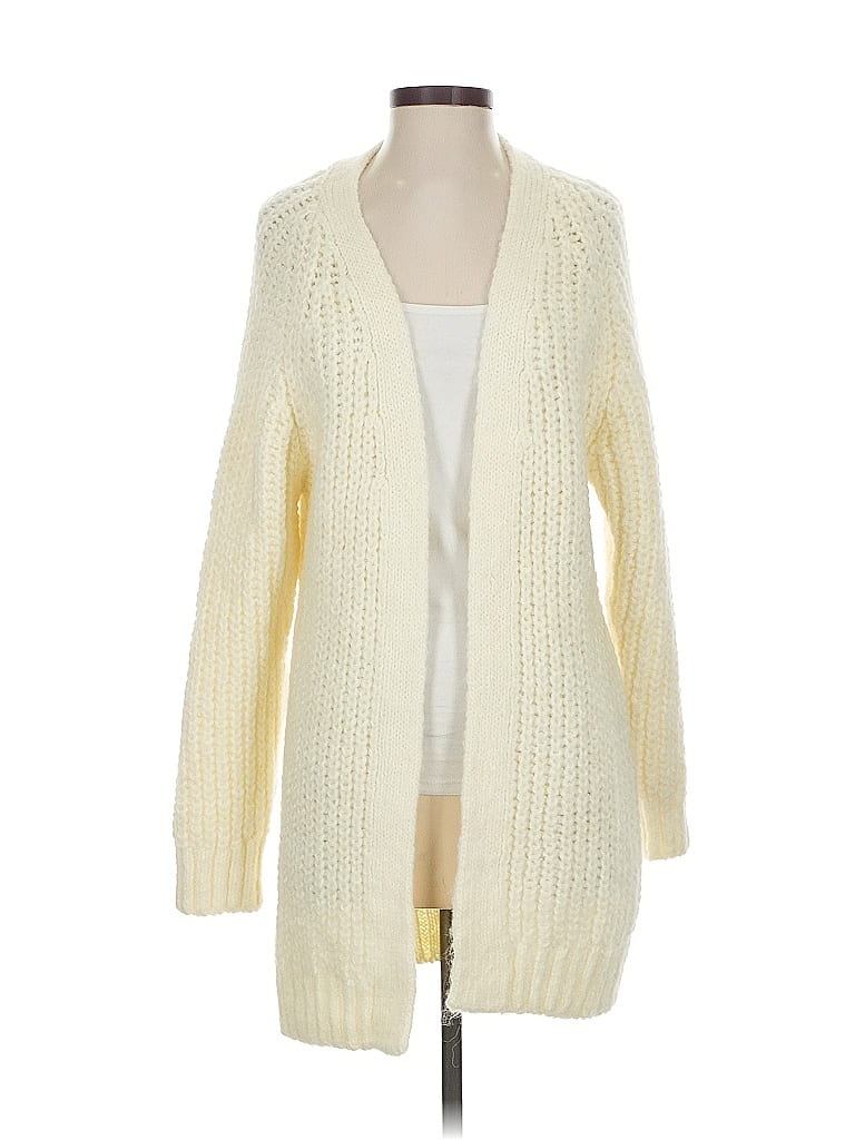 Click to view more detailed imagery on our partner's website Pre-owned Zara Cardigan Sweater In White