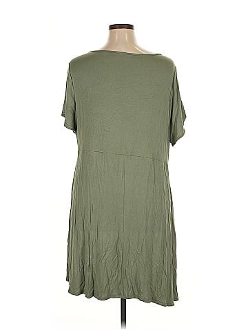 Lane Bryant Short Sleeve T-Shirt (view 2)