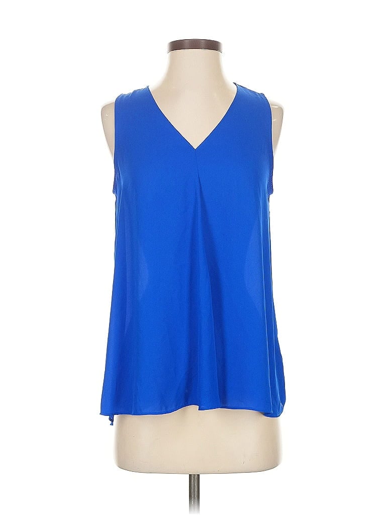 Pre-owned Vince Camuto Sleeveless T-shirt In Blue