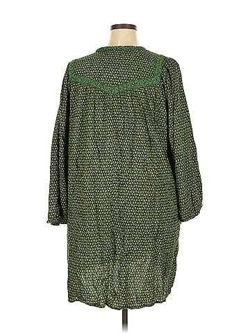 Old Navy Casual Dress (view 2)