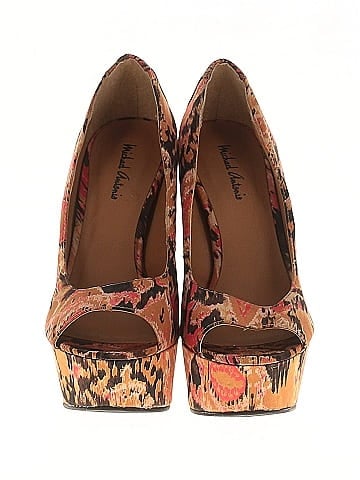 Michael Antonio Heels (view 2)