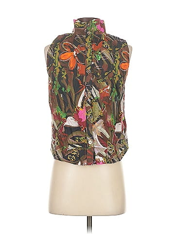 Buru Sleeveless Blouse (view 2)