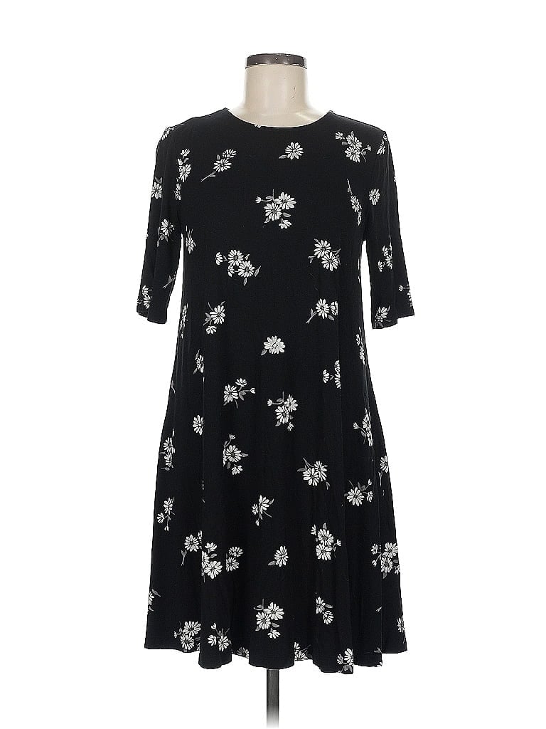 Pre-owned Old Navy Casual Dress In Black