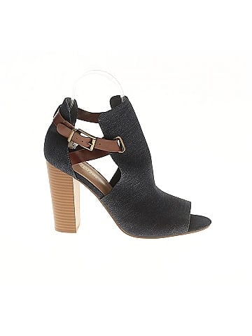 Shoedazzle Heels (view 1)