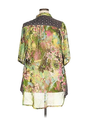 Yi Ren Li Ying Short Sleeve Blouse (view 2)