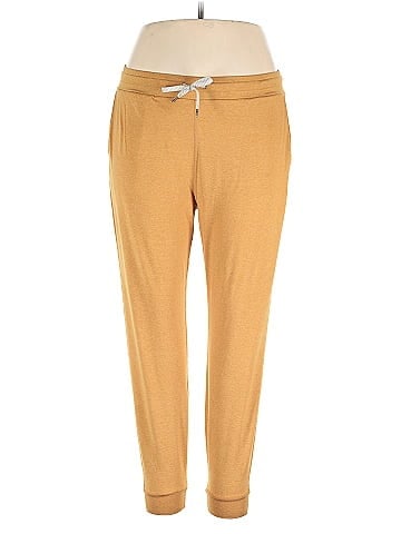 Vuori Casual Pants (view 1)