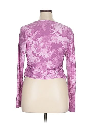 LIVI Long Sleeve T-Shirt (view 2)