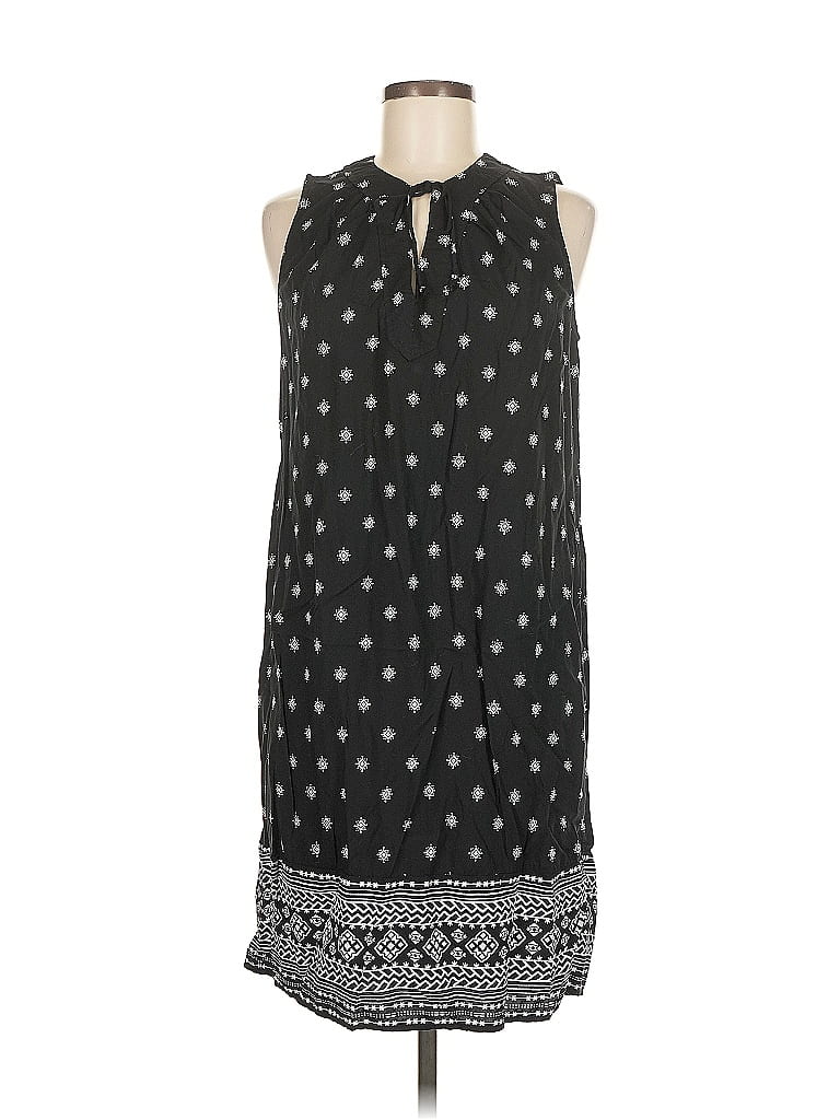 Pre-owned Old Navy Casual Dress In Black