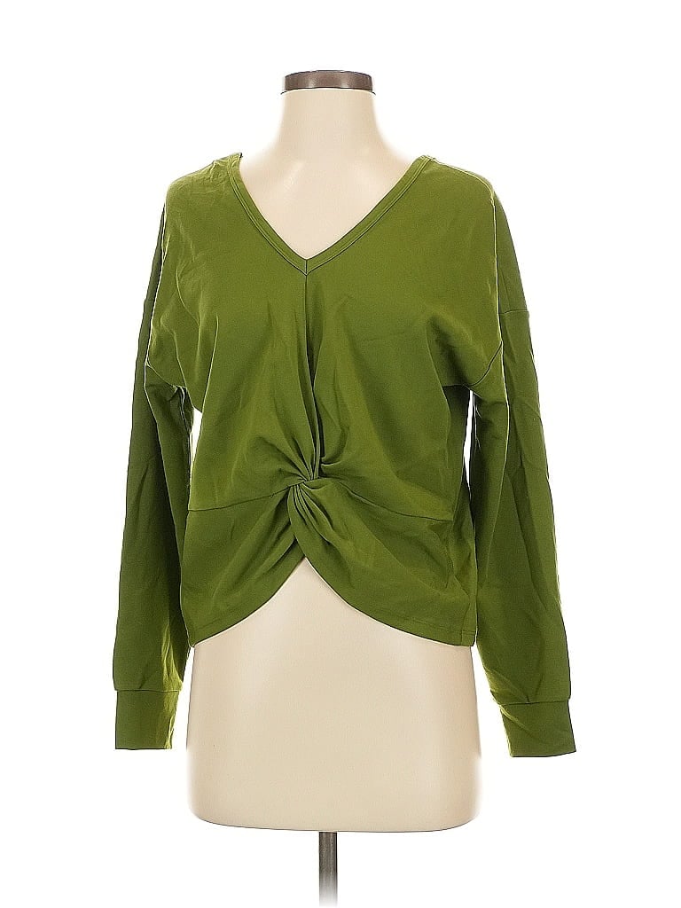 Pre-owned Cabi Long Sleeve T-shirt In Green