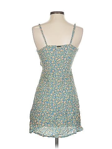 Billabong Casual Dress (view 2)