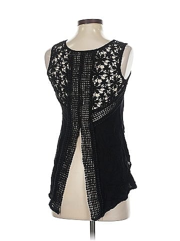 Japna Sleeveless Blouse (view 2)