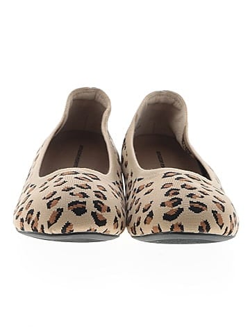 Amazon Essentials Flats (view 2)