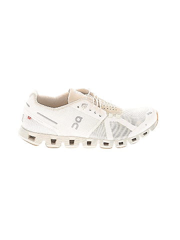 On Cloud Sneakers (view 1)