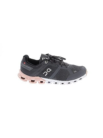 On Cloud Sneakers (view 1)