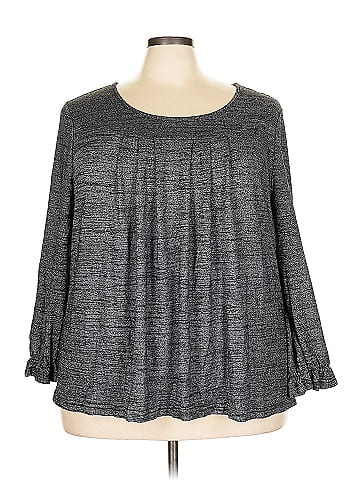 BLOOMCHIC Pullover Sweater (view 1)