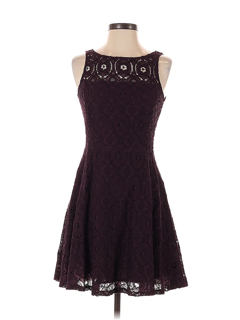 Pre-owned Bb Dakota Cocktail Dress In Burgundy