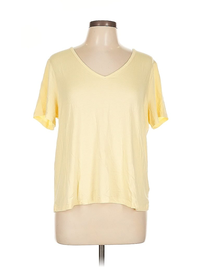 Pre-owned Old Navy Short Sleeve T-shirt In Yellow