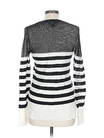 Victoria's Secret 3/4 Sleeve T-Shirt (view 2)