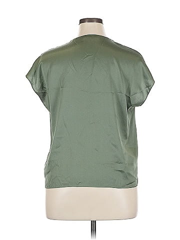 Vince. Short Sleeve Silk Top (view 2)