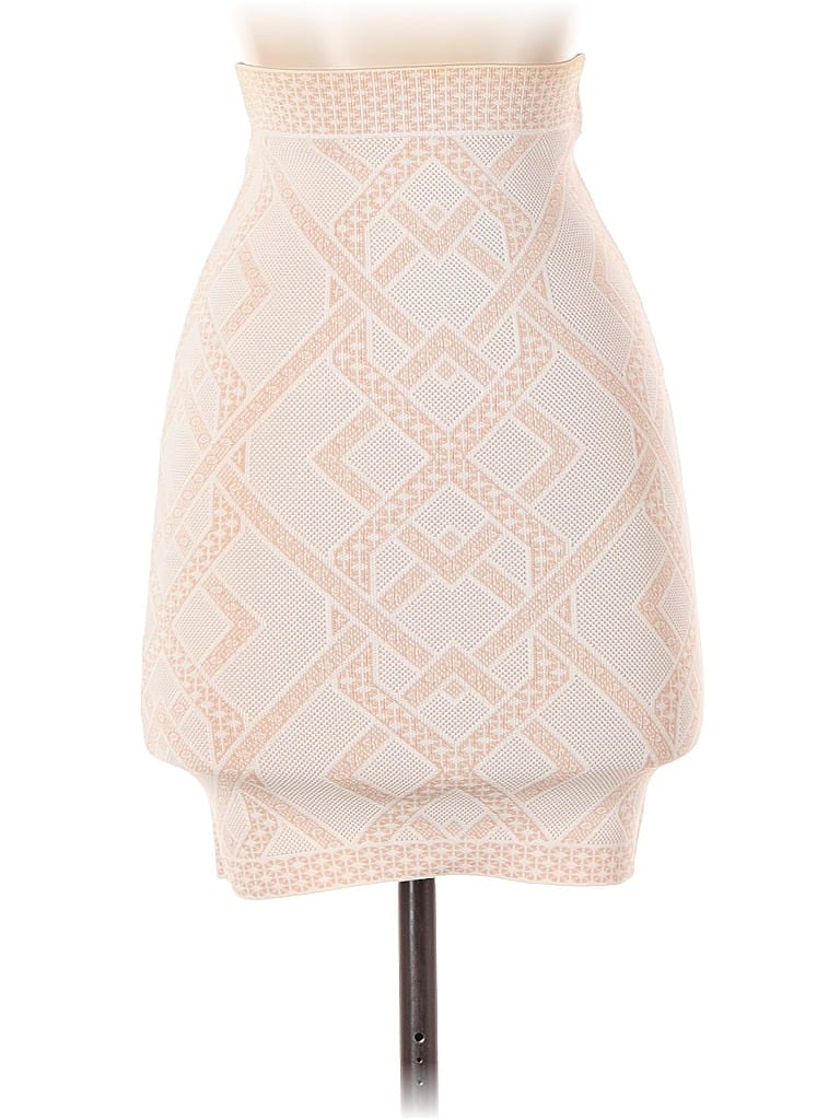 Pre-owned Bcbgmaxazria Formal Skirt In White