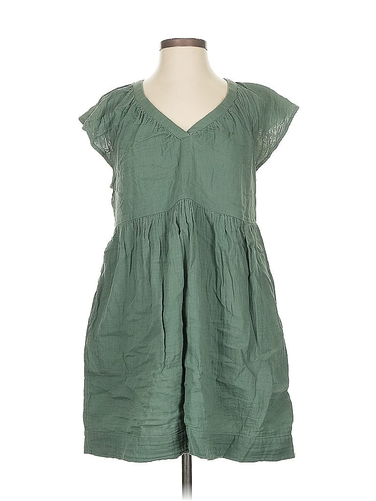 Pre-owned Old Navy Casual Dress In Green