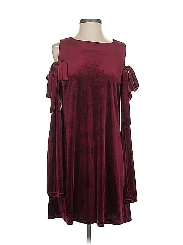 Romeo & Juliet Couture Casual Dress (view 1)