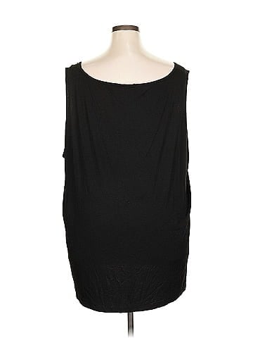 BLOOMCHIC Sleeveless T-Shirt (view 2)