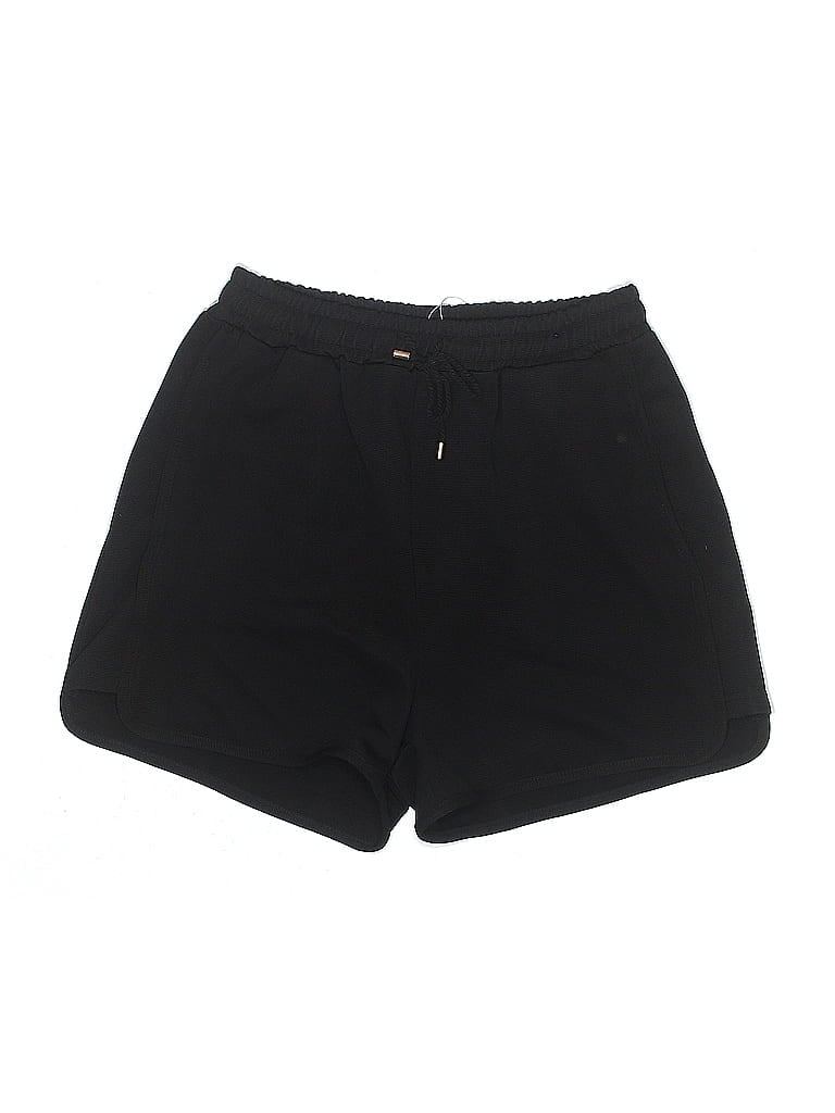 Entro Shorts In Black