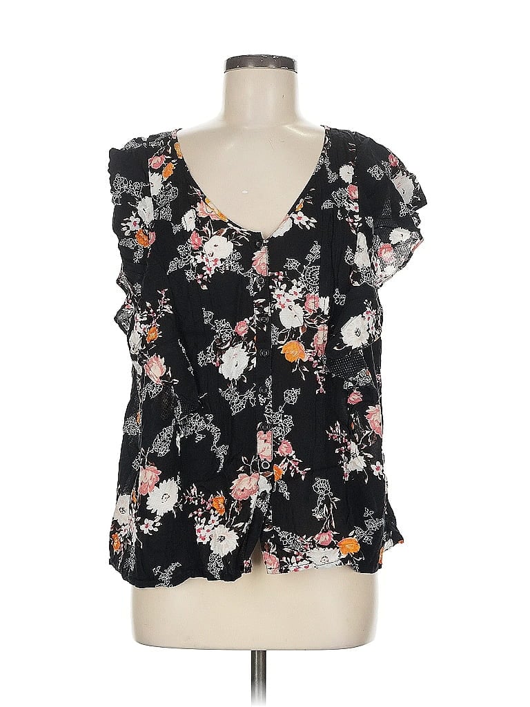 Pre-owned Torrid Short Sleeve Blouse In Black