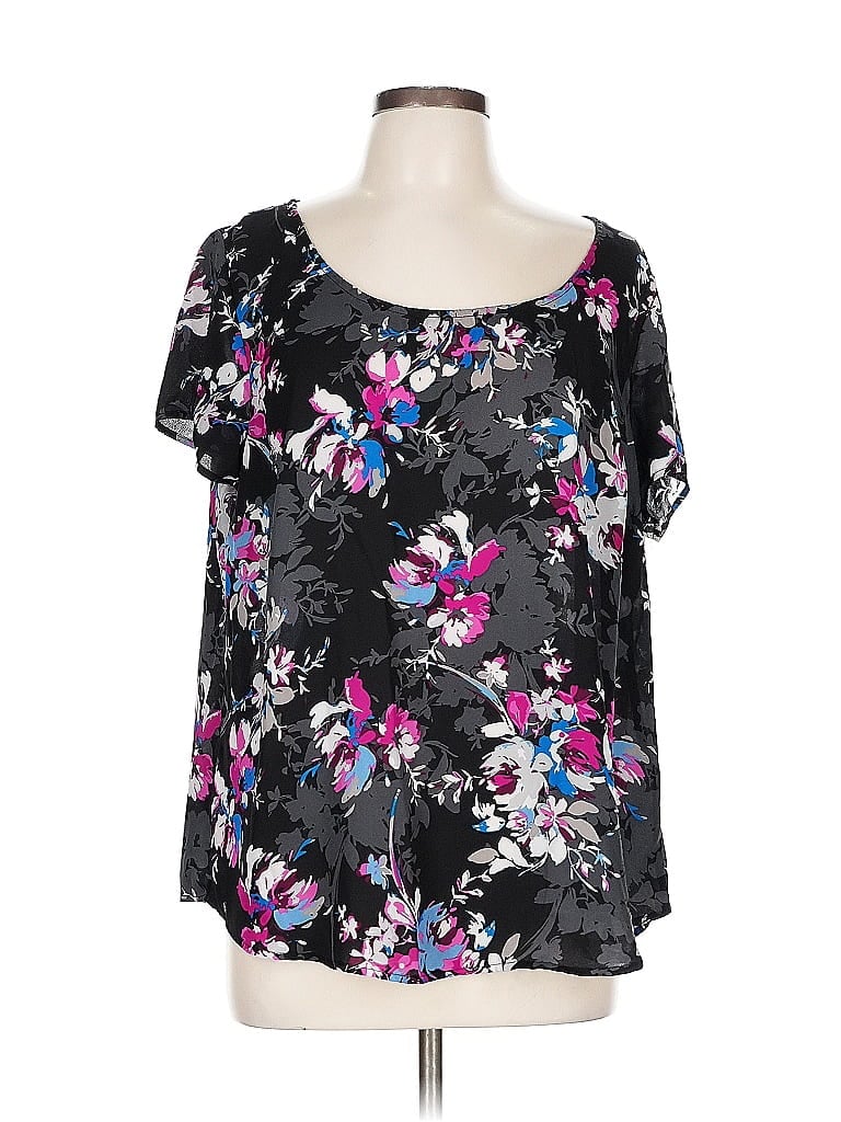 Pre-owned Torrid Short Sleeve Blouse In Black