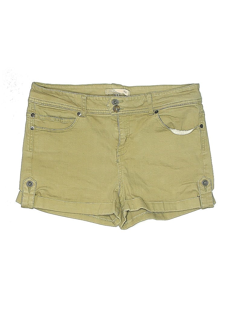 Pre-owned Xxi Khaki Shorts In Green