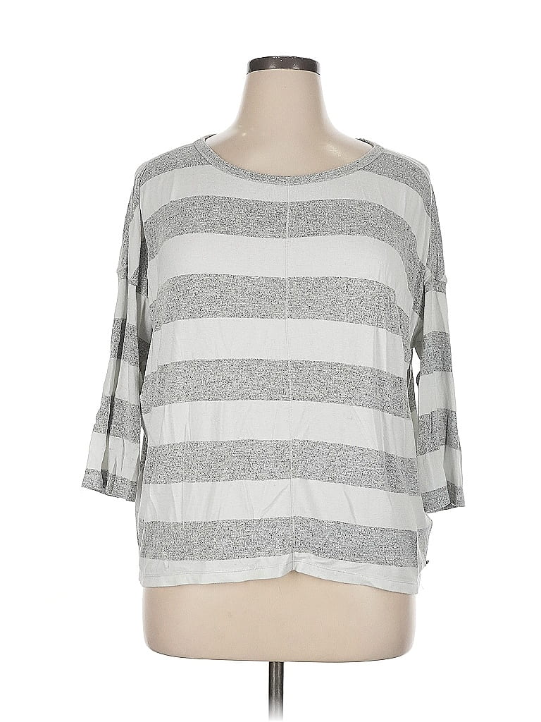 Pre-owned Calvin Klein Pullover Sweater In Silver