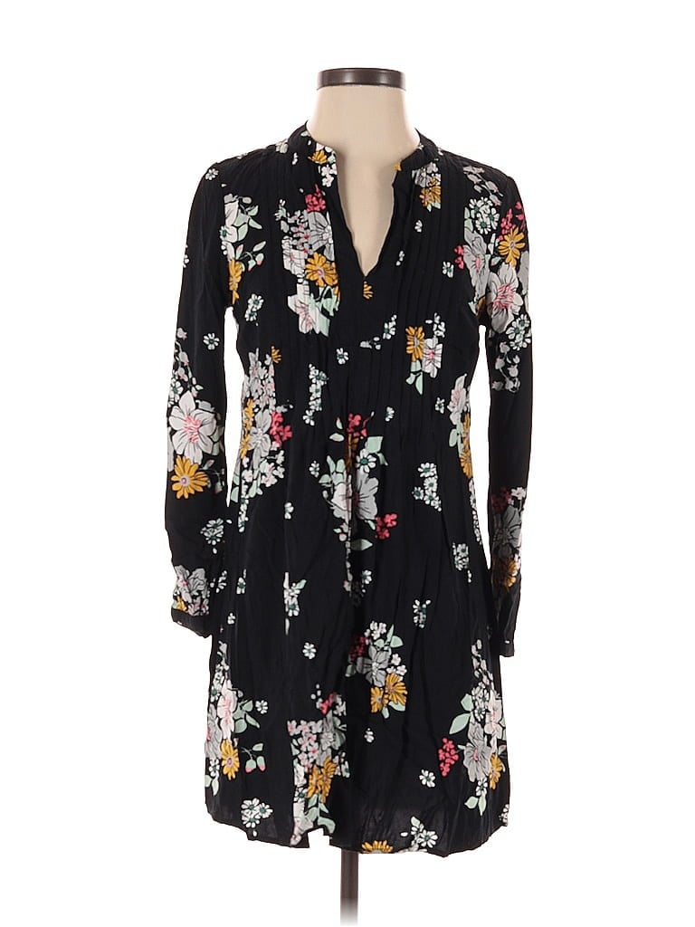 Pre-owned Old Navy Casual Dress In Black