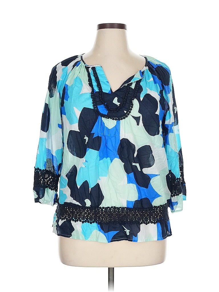 Click to view more detailed imagery on our partner's website Pre-owned Crown & Ivy 3/4 Sleeve Blouse In Blue
